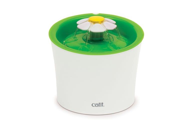 Catit Flower Fountain, vit fontän med grön skål och en vit blomma överst som vattnet rinner från